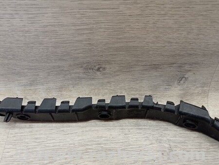 ФОТО Кронштейн кріплення направляюча заднього бампера правий для Skoda Roomster Киев