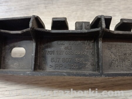 ФОТО Кронштейн кріплення направляюча заднього бампера правий для Skoda Roomster Киев