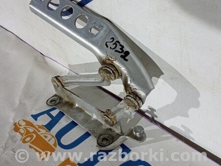 ФОТО Петля капота ліва для Skoda Roomster Киев