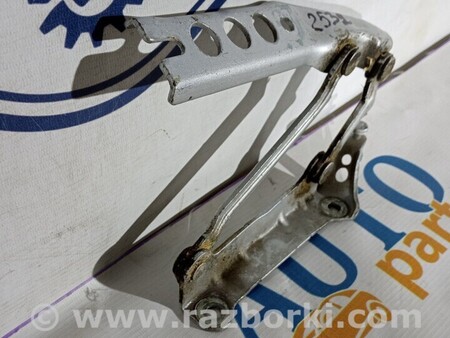 ФОТО Петля капота ліва для Skoda Roomster Киев