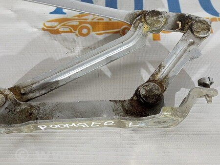 ФОТО Петля капота ліва для Skoda Roomster Киев