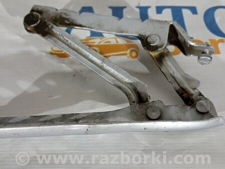 ФОТО Петля капота ліва для Skoda Roomster Киев