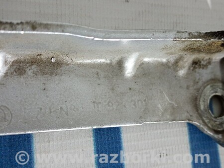 ФОТО Петля капота ліва для Skoda Roomster Киев