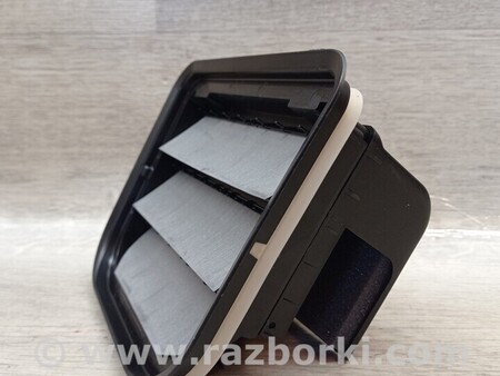 ФОТО Повітрозабірник клапан вентиляції салону лівий для Volvo S60 Киев