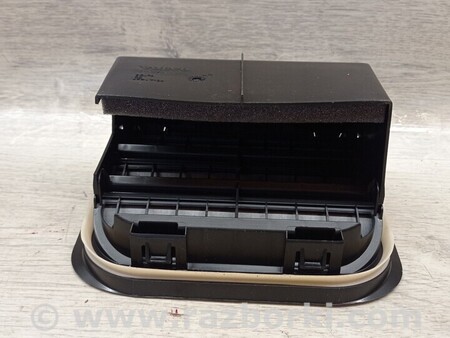 ФОТО Повітрозабірник клапан вентиляції салону лівий для Volvo S60 Киев