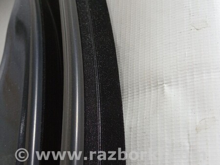 ФОТО Резинка молдингу двері передньої лівої для Volvo S80 Київ