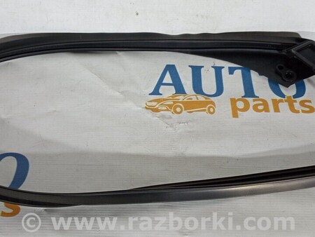 ФОТО Ущільнювач двері передньої правої на двері для Volvo S80 Київ