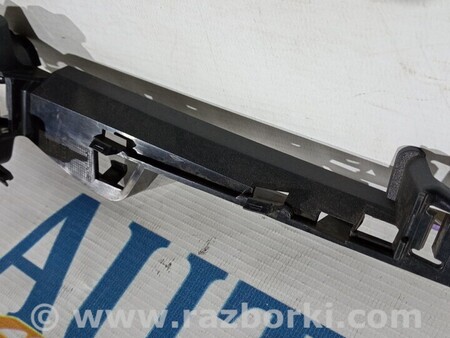 ФОТО Кронштейн переднього бампера правий для Volvo S90 Київ