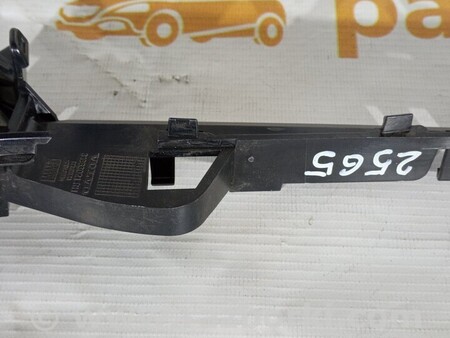 ФОТО Кронштейн переднього бампера правий для Volvo S90 Київ