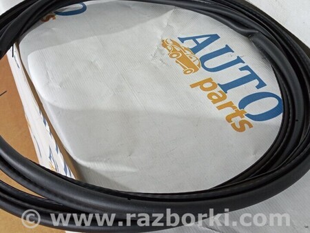 ФОТО Ущільнювач задніх дверей на кузові для Volvo S90 Київ