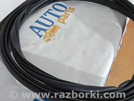 ФОТО Ущільнювач задніх дверей на кузові для Volvo S90 Київ