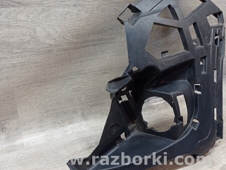 ФОТО Кронштейн кріплення направляюча протитуманної фари переднього бампера для Renault Scenic Киев