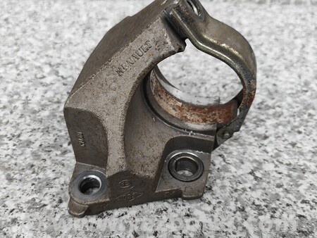 ФОТО Кронштейн полуоси для Renault Scenic Киев