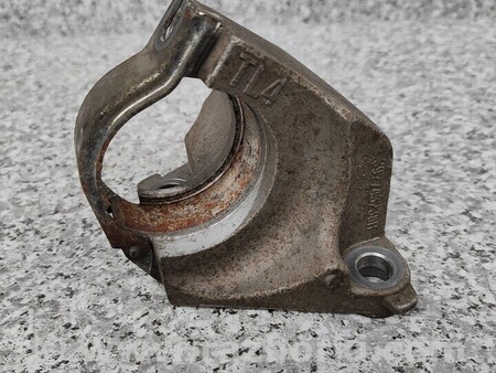 ФОТО Кронштейн полуоси для Renault Scenic Киев