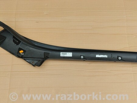 ФОТО Накладка стойки лобового стекла права для Renault Scenic Киев