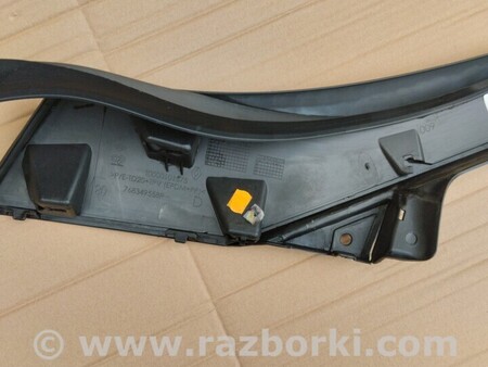 ФОТО Накладка стойки лобового стекла права для Renault Scenic Киев