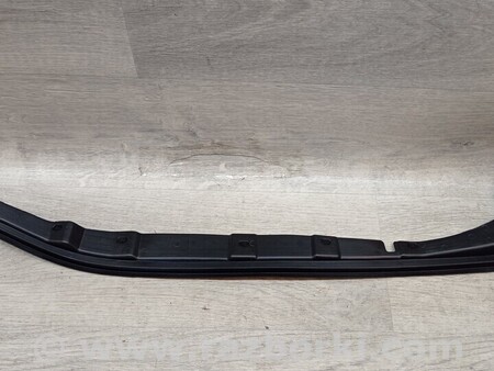 ФОТО Уплотнитель резинка двери крила передней правой для Renault Scenic Киев