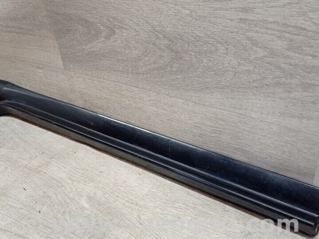 ФОТО Поріг пластиковий правий Поріг пластиковий правий для Volkswagen Sharan Киев