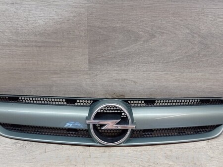 ФОТО Решетка радиатора бампера переднего центральная для Opel Signum Киев
