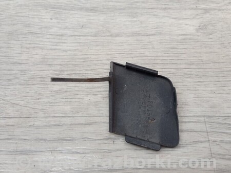 ФОТО Заглушка бампера буксировочного крюка передняя для Suzuki Splash Київ