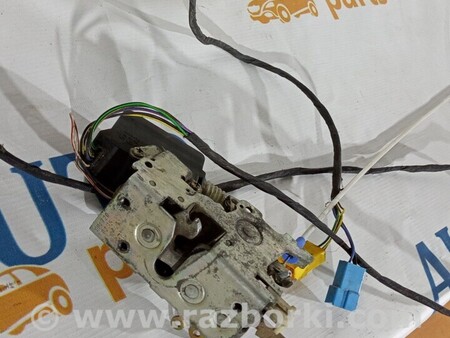 ФОТО Замок двери передней правой Замок передніх для Mercedes-Benz Sprinter Киев