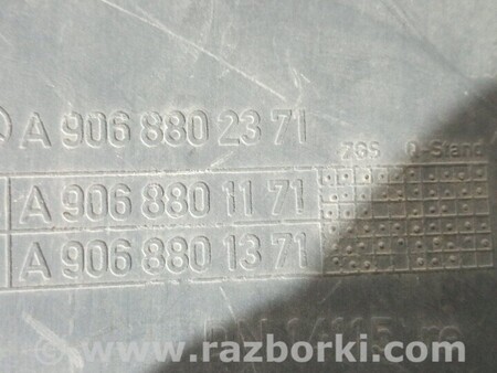 ФОТО Ікло бампера заднього правий для Mercedes-Benz Sprinter Киев