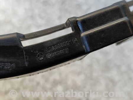 ФОТО Кронштейн бампера переднего правый для Mercedes-Benz Sprinter Киев