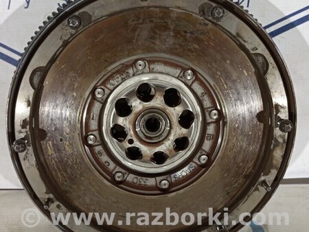 ФОТО Маховик двигуна для Mercedes-Benz Sprinter Киев