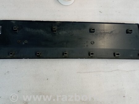 ФОТО Молдинг двери передний правий для Mercedes-Benz Sprinter Киев