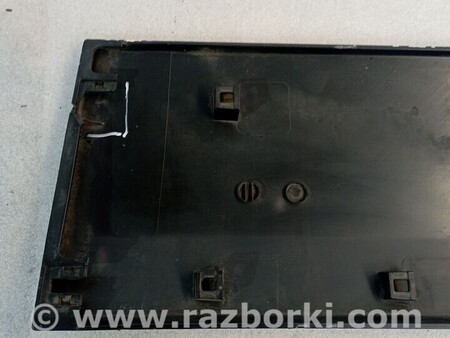 ФОТО Молдинг двери передний правий для Mercedes-Benz Sprinter Киев