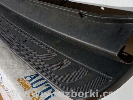 ФОТО Накладка підніжки заднього бампера для Mercedes-Benz Sprinter Киев