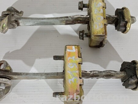 ФОТО Обмежувач дверей передній для Mercedes-Benz Sprinter Киев