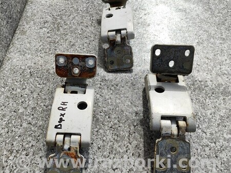 ФОТО Петля двери задней для Mercedes-Benz Sprinter Киев