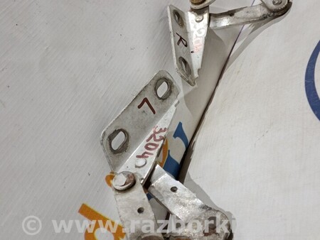 ФОТО Петля капота ліва права для Mercedes-Benz Sprinter Киев