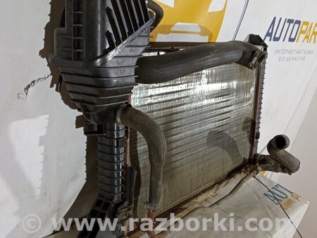 ФОТО Радіатор охолодження двигуна для Mercedes-Benz Sprinter Киев