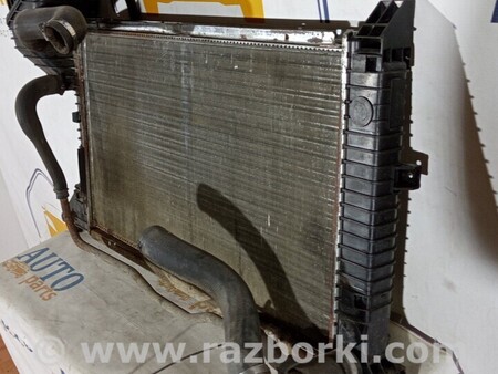 ФОТО Радіатор охолодження двигуна для Mercedes-Benz Sprinter Киев