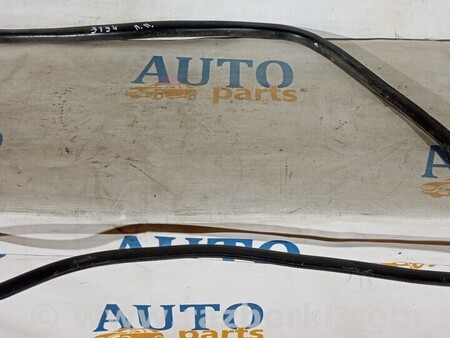 ФОТО Уплотнитель резинка двери передней левой Ущільнювач для Mercedes-Benz Sprinter Киев