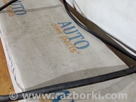 ФОТО Уплотнитель резинка двери передней левой Ущільнювач для Mercedes-Benz Sprinter Киев