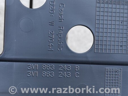 ФОТО Консоль центральная для Skoda Superb Киев