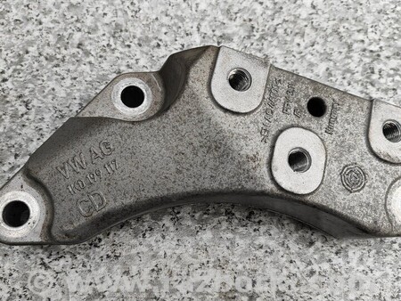 ФОТО Кронштейн коробки для Skoda Superb Киев