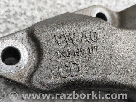 ФОТО Кронштейн коробки для Skoda Superb Киев