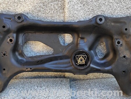 ФОТО Подрамник передний для Skoda Superb Киев