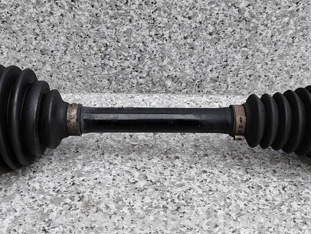 ФОТО Полуось левая для Skoda Superb Киев