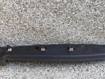 ФОТО Уплотнитель пыльник крыла для Skoda Superb Киев