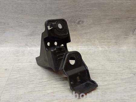 ФОТО Кронштейн кріплення направляюча радіатора правий для Suzuki Swift Київ