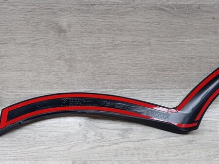 ФОТО Молдинг крыла заднего левого для Suzuki Swift Киев