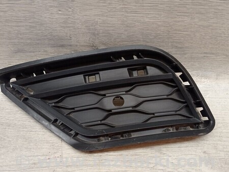 ФОТО Накладка заглушка решітка заднього бампера права для Volkswagen T-Roc (17-...) Киев