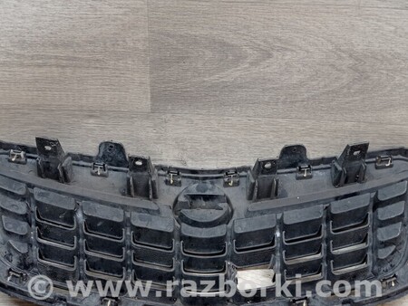 ФОТО Решетка радиатора бампера переднего центральная для Opel Tigra Киев