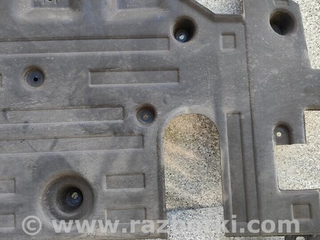 ФОТО Защита двигателя коробки днища правая для Fiat Tipo Киев