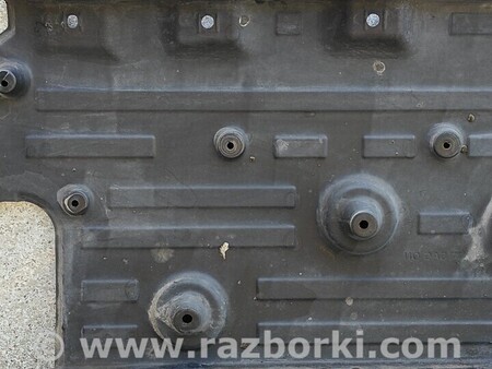 ФОТО Защита двигателя коробки днища правая для Fiat Tipo Киев